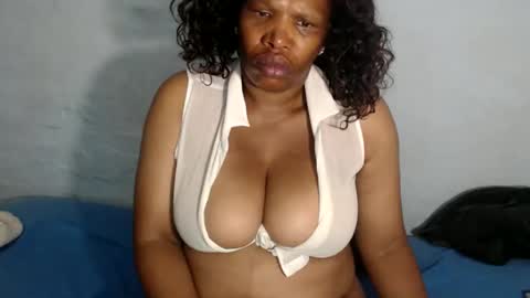 yummytittsxx online show from 11.10.25