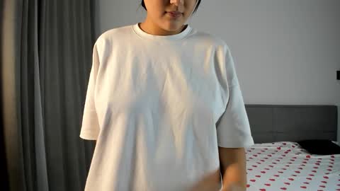 Snapshot of yunamini chatting on 11.17.25 Yuna online show from 11.17.25