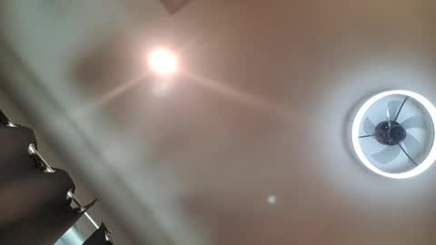 Snapshot of yungnhandsumdee chatting on 09.21.25 yungnhandsumdee online show from 09.21.25