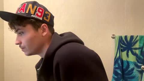 yungstudbev online show from 01.12.25