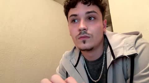 yungstudbev online show from 09.10.25