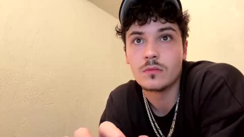 yungstudbev online show from 10.23.25