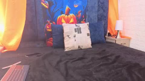 yunkeyc online show from 10.14.25