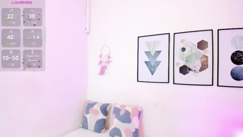 Yunna online show from 11.24.25