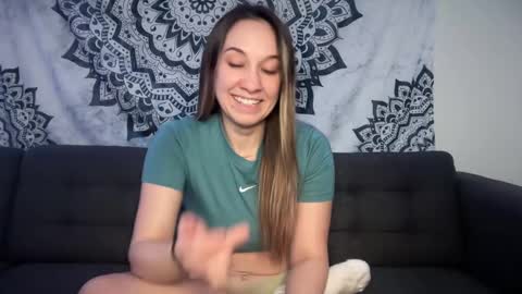 Snapshot of yurdreams_22 chatting on 11.16.25 yurdreams_22 online show from 11.16.25