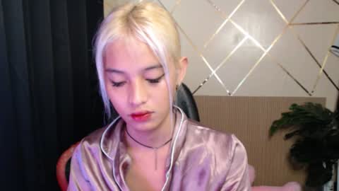 Snapshot of yurie_cummster chatting on 09.14.25 yurie_cummster online show from 09.14.25