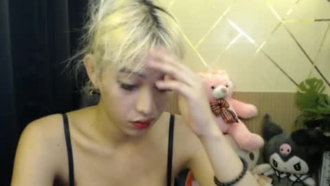 Snapshot of yurie_cummster chatting on 10.05.25 yurie_cummster online show from 10.05.25