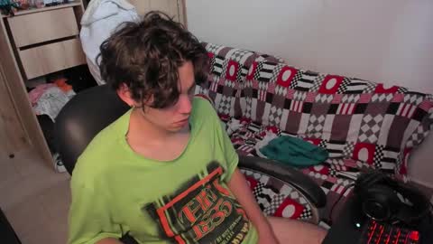 yurii_moody online show from 12.17.25