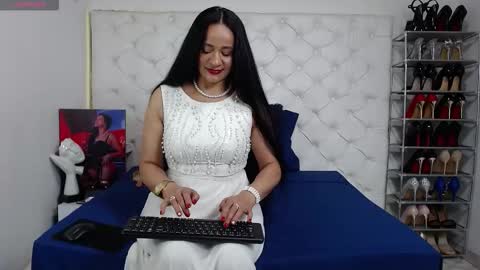    2  online show from 11.11.25