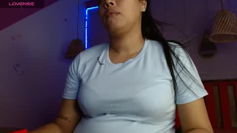 YUSVELIN online show from 01.12.25