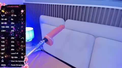 Yuyis  online show from 12.13.24