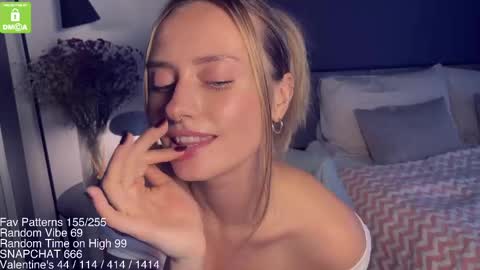 The Queen Bitch of the United Kingdom online show from 02.14.25