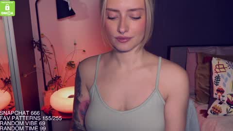 The Queen Bitch of the United Kingdom online show from 12.04.25