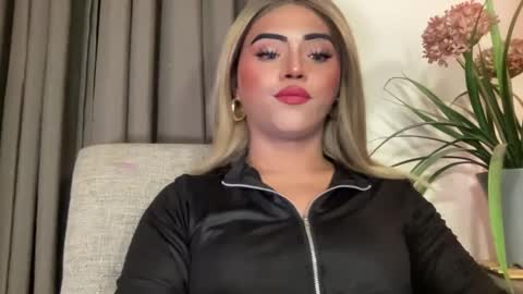 Miss Cali online show from 02.03.25