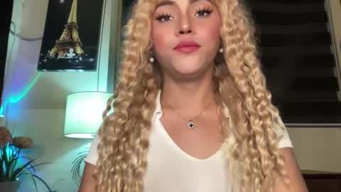 Miss Cali online show from 10.20.25