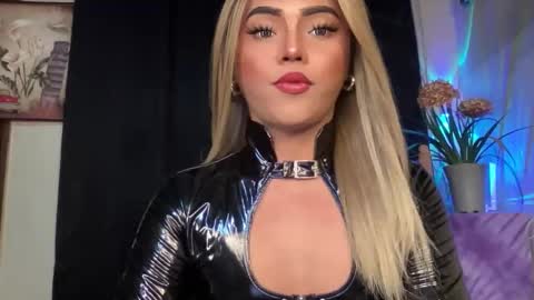 Miss Cali online show from 10.22.25