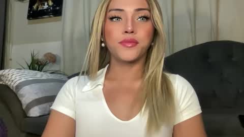 Miss Cali online show from 02.12.26