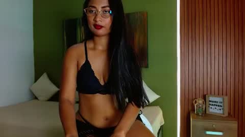 Snapshot of zaara_black chatting on 06.21.26 Zara Black online show from 06.21.26