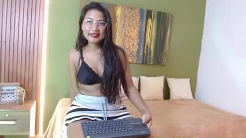 Snapshot of zaara_black chatting on 07.24.26 Zara Black online show from 07.24.26