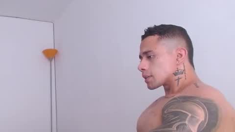 Snapshot of zac_colleng07 chatting on 02.15.25 Zac Colleng online show from 02.15.25