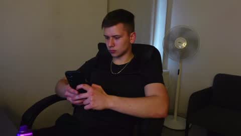 ZACK GILLIAN online show from 06.05.26