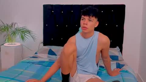 zacktorres_ online show from 10.04.25