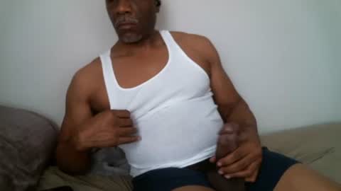 Snapshot of zaddybretty chatting on 10.14.25 zaddybretty online show from 10.14.25