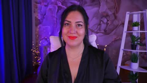 Snapshot of zafiramoonn chatting on 11.10.25 Zafiramoonn online show from 11.10.25