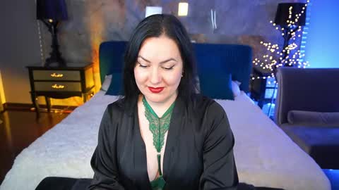 Snapshot of zafiramoonn chatting on 05.16.26 Zafiramoonn online show from 05.16.26