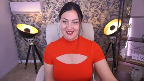 Snapshot of zafiramoonn chatting on 07.19.26 Zafiramoonn online show from 07.19.26