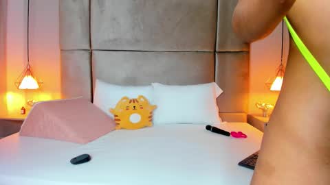 Zafiro online show from 02.10.26