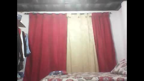 Zafiro online show from 12.16.25