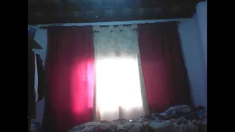 Zafiro online show from 12.17.25