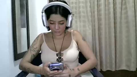 Zafiro online show from 04.07.26