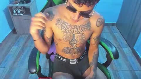 BiG Zafiro online show from 12.14.25