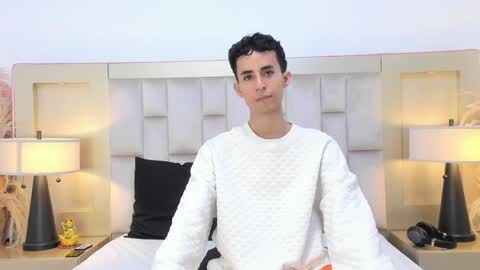 Snapshot of zahir_ashar chatting on 04.08.26 zahir_ashar online show from 04.08.26