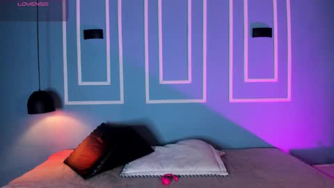 Snapshot of zaily_zc chatting on 11.28.25 Zaily online show from 11.28.25