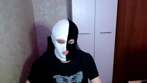 Snapshot of zaki_xx chatting on 05.16.26 zaki online show from 05.16.26