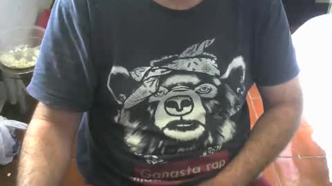 Snapshot of zalman_xxx chatting on 10.26.25 Guto online show from 10.26.25