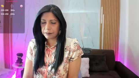 zamanthaa__ online show from 11.06.25