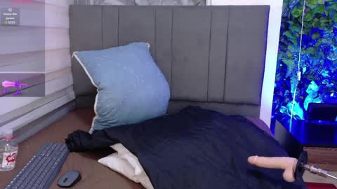 Snapshot of zamirscott chatting on 04.01.26 Zamir online show from 04.01.26