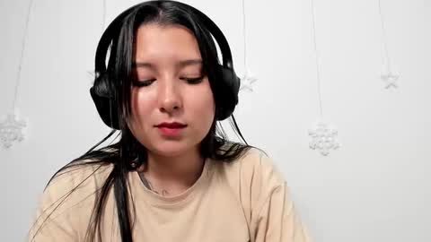 Snapshot of zammii69 chatting on 02.20.26 zammii69 online show from 02.20.26