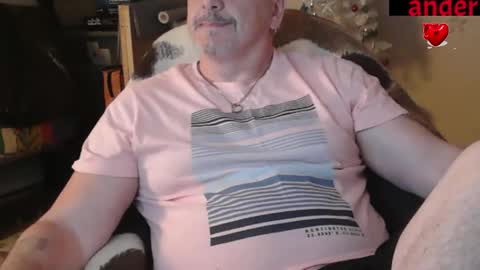 Snapshot of zander007 chatting on 09.19.25 zander007 online show from 09.19.25