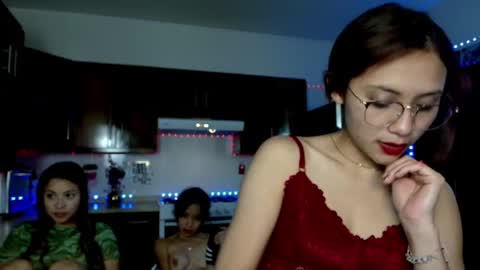 Snapshot of zandra6ghal chatting on 09.28.25 zandra6ghal online show from 09.28.25