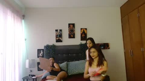 Snapshot of zandra6ghal chatting on 10.21.25 zandra6ghal online show from 10.21.25