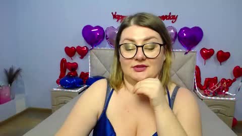 zannadreil online show from 02.17.25