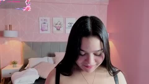 Snapshot of zara__sweet chatting on 06.18.26 Zara Sweet online show from 06.18.26