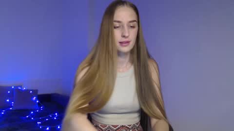 Snapshot of zara_bloempje chatting on 12.14.24 Zara online show from 12.14.24