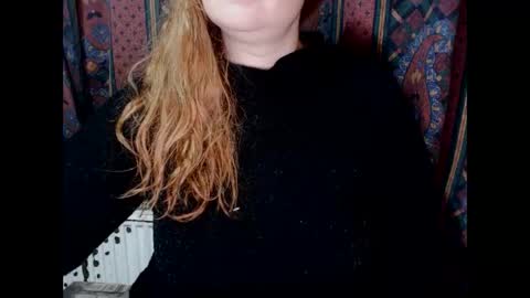 Snapshot of zara_red chatting on 12.19.24 Kate. if im not here im here foxy red333 online show from 12.19.24
