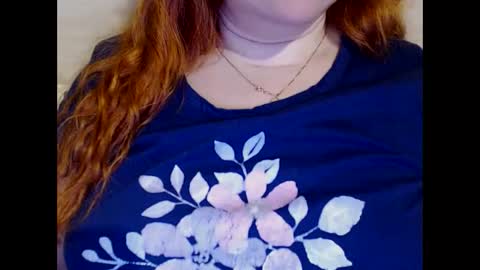 Snapshot of zara_red chatting on 01.06.25 Kate. if im not here im here foxy red333 online show from 01.06.25